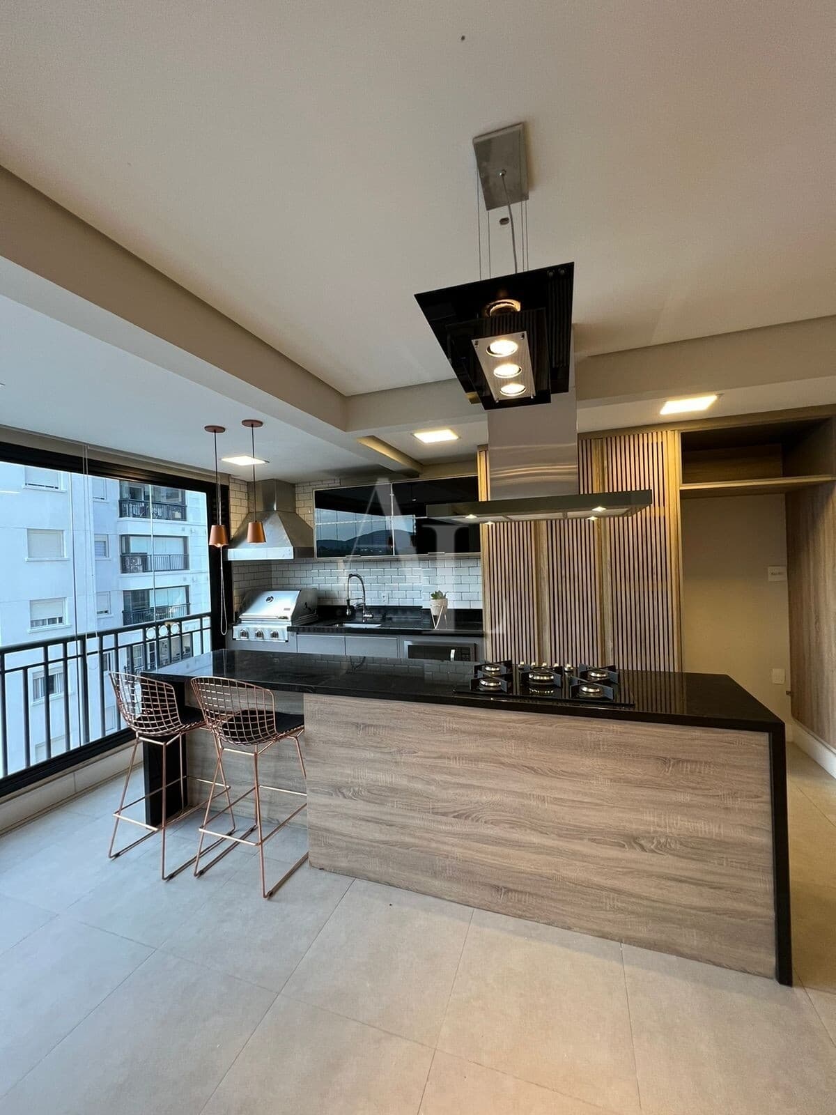 Apartamento para locação com 2 suítes, 2 vagas - Royal Park