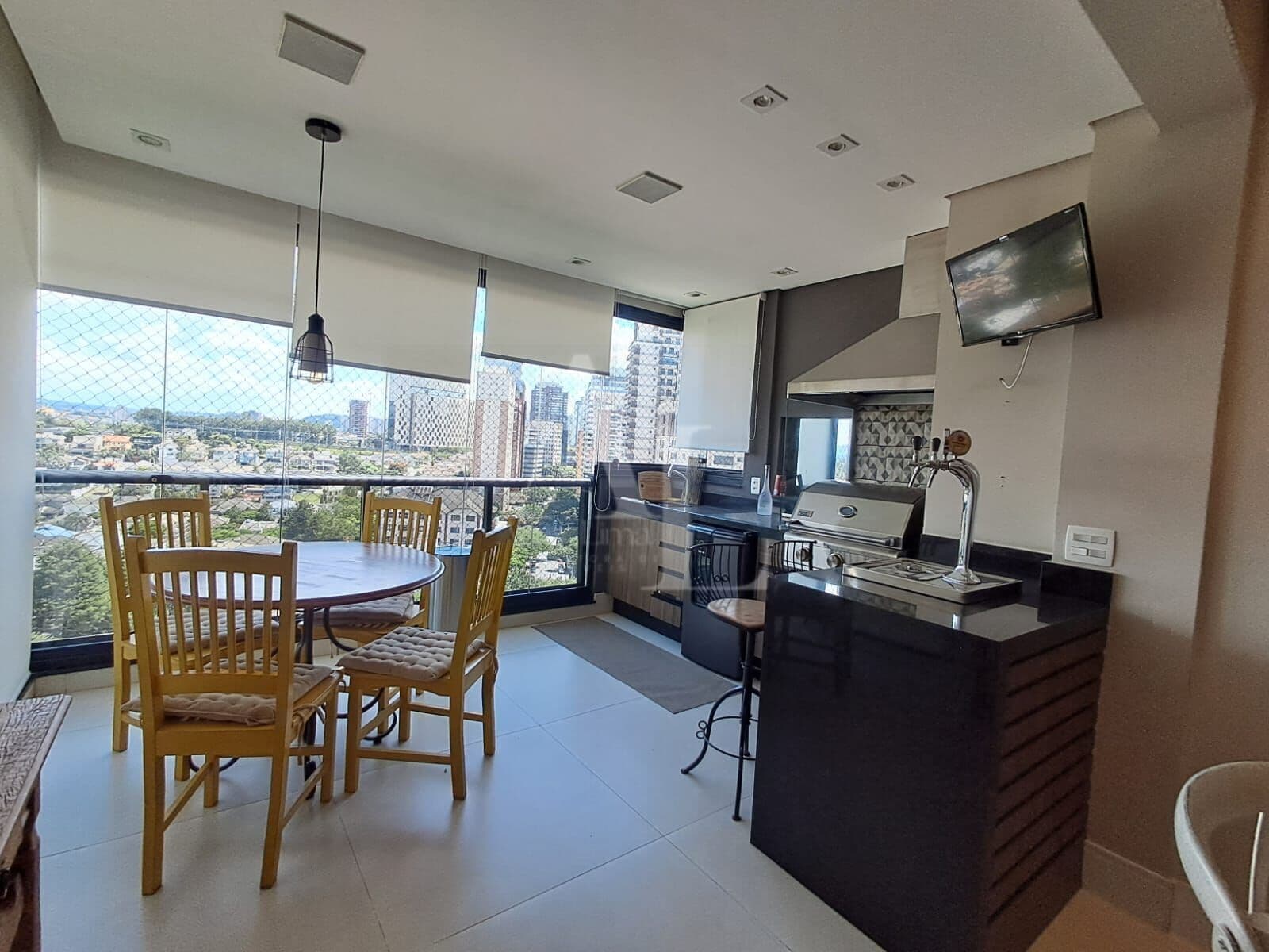 Apartamento Mobiliado para locação com 3 suites 2 vagas - Present Alphaville
