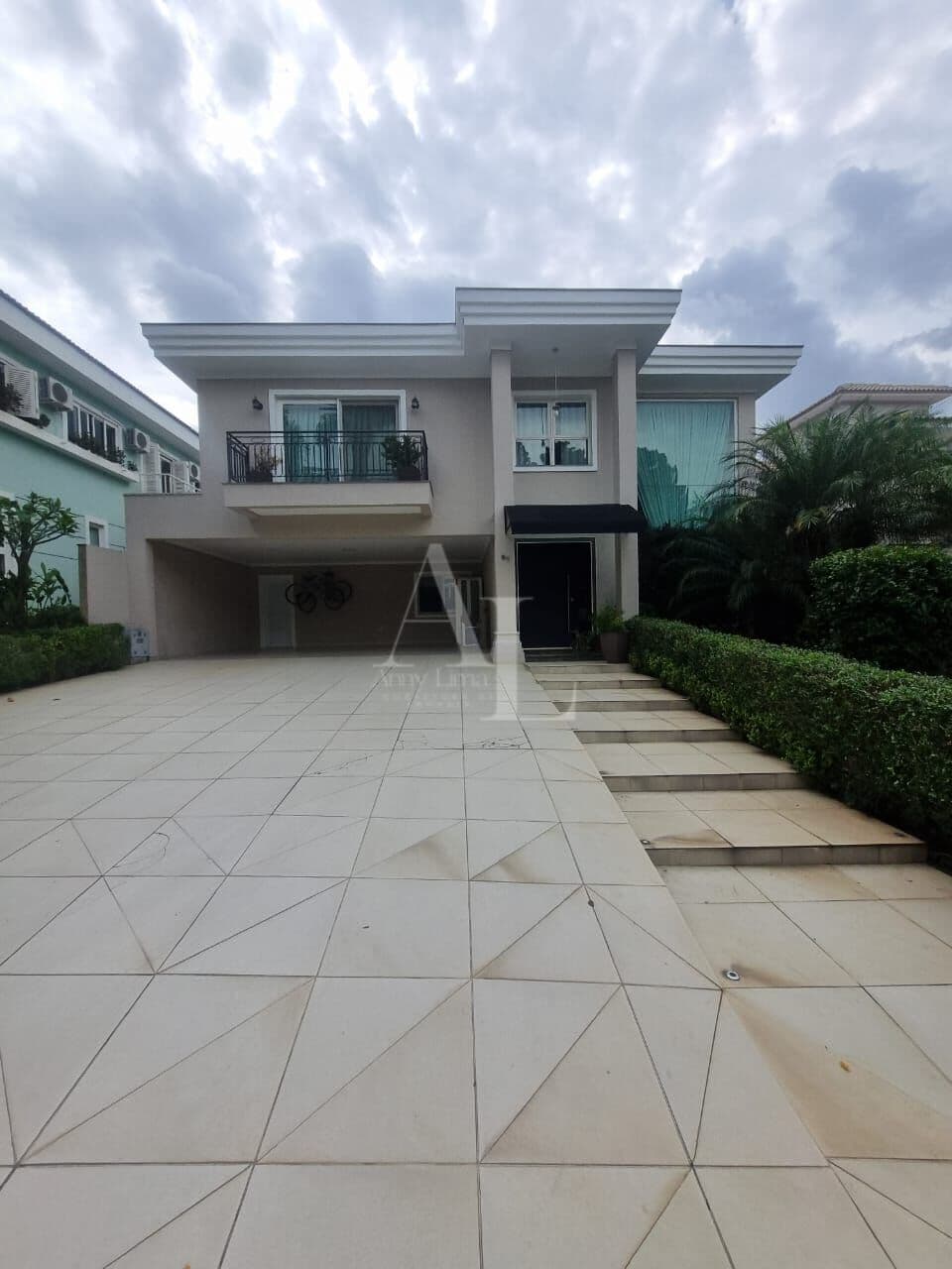 Casa em Condomínio mobiliada para locação com 4 suites 4 vagas - Alpha Conde II