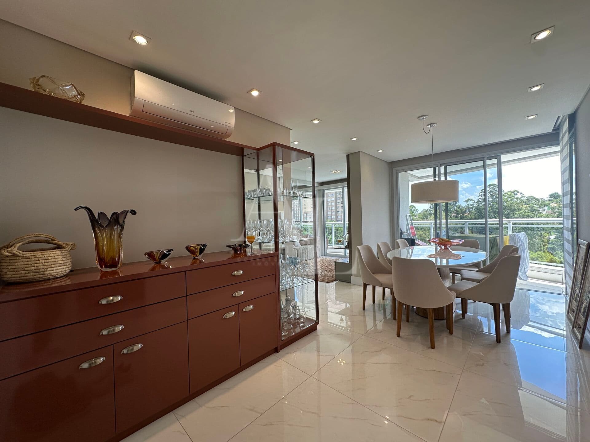 Apartamento com 70m2 com 2 dormitórios e 2 vagas de garagem - Wave Alphaville