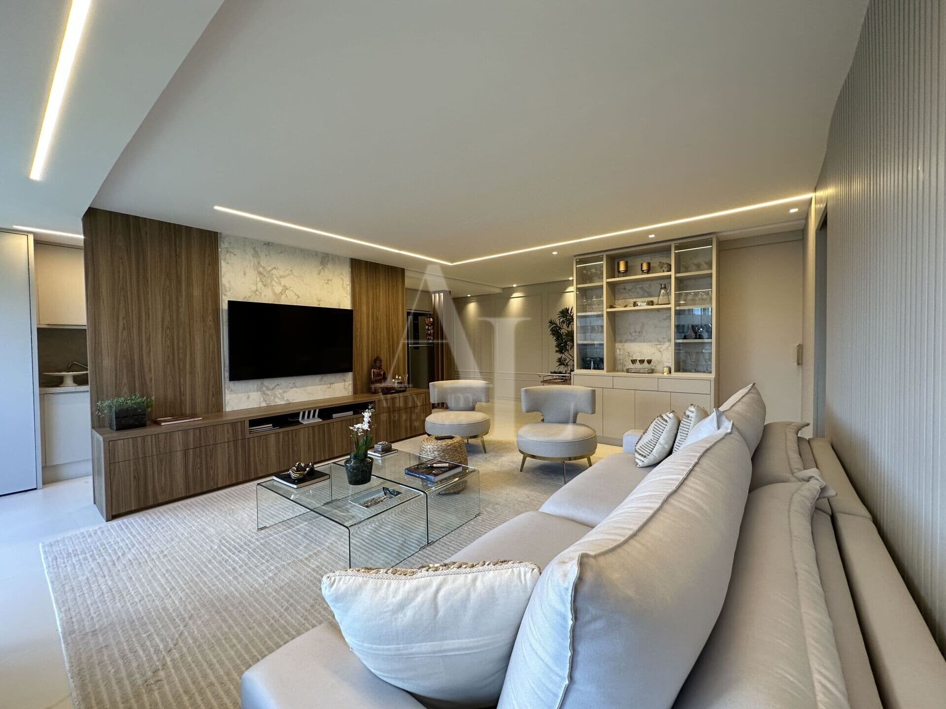Apartamento Alto Padrão com 89m2 sendo 1 suíte com closet TOTALMENTE MOBILIADO - Wave Alphaville