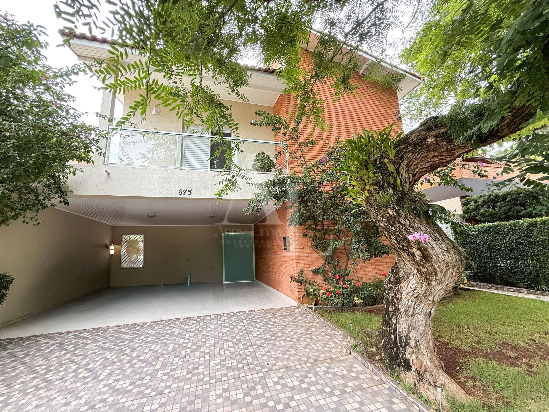Casa à venda com 4 suítes muito bem localizada em Alphaville - Residencial 4