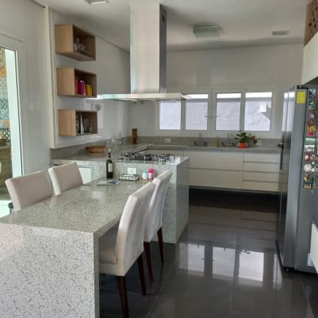 Casa Alto Padrão com 4 suítes à venda