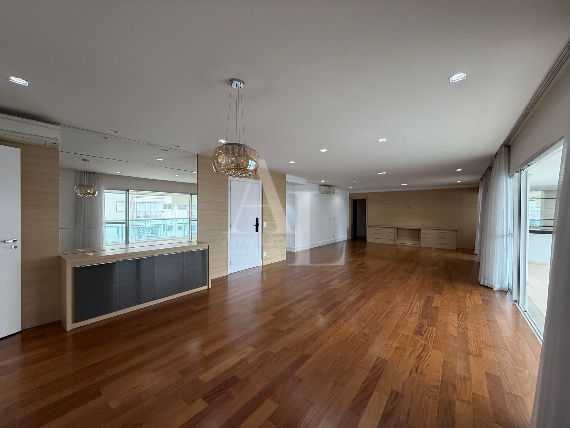 Apartamento para locação em Alphaville com 3 suítes e 3 vagas - Splendore Alphaville