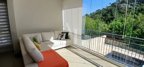 Casa em Condomínio mobiliada para locação com 3 suítes em Alphaville - Valville