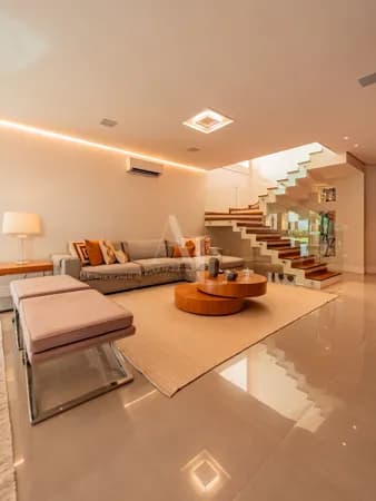 Casa à venda 4 suítes sendo 1 master 6 vagas sendo 3 cobertas em Alphaville 4 - Santana de Parnaíba SP