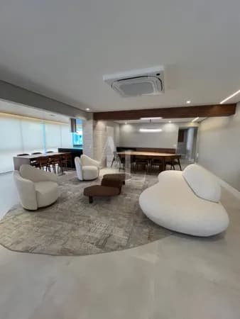 Apartamento reformado mobiliado e decorado com 287m2 no centro de Alphaville - Edificio Chateau