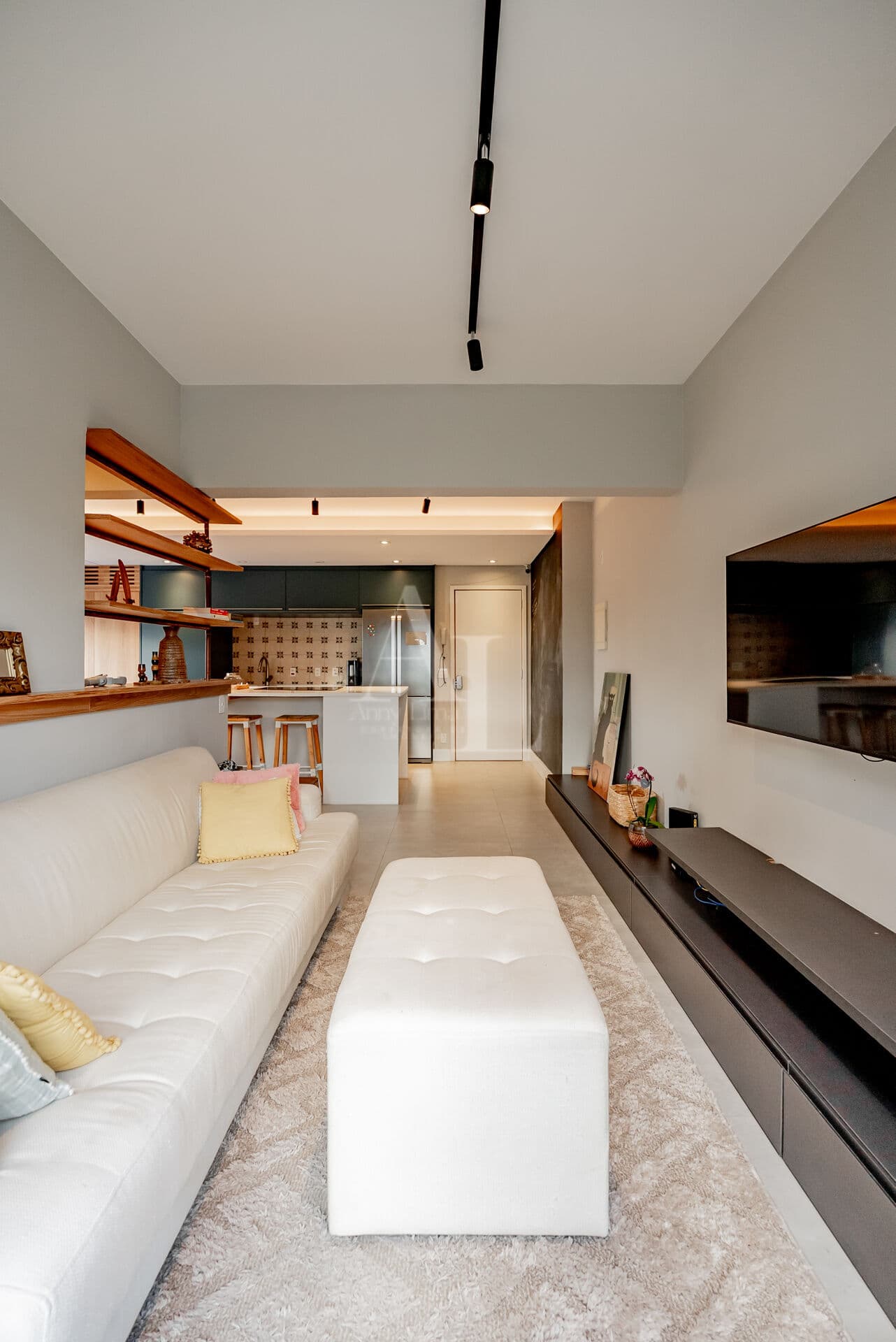 Apartamento à venda 1 quarto com suíte e 1 vaga no Residencial Tamboré -Santana de Parnaíba SP
