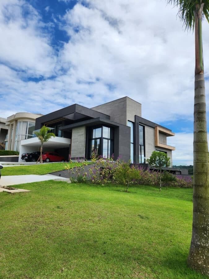Casa de Alto Padrão com 5 suítes, 560m2 - Genesis II