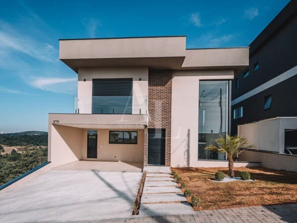 Casa Nova Alto Padrão com 3 suítes e uma vista para mata preservada com 340m2
