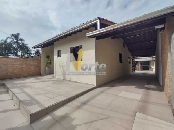 Casa em Caraguatatuba - Martim de Sá