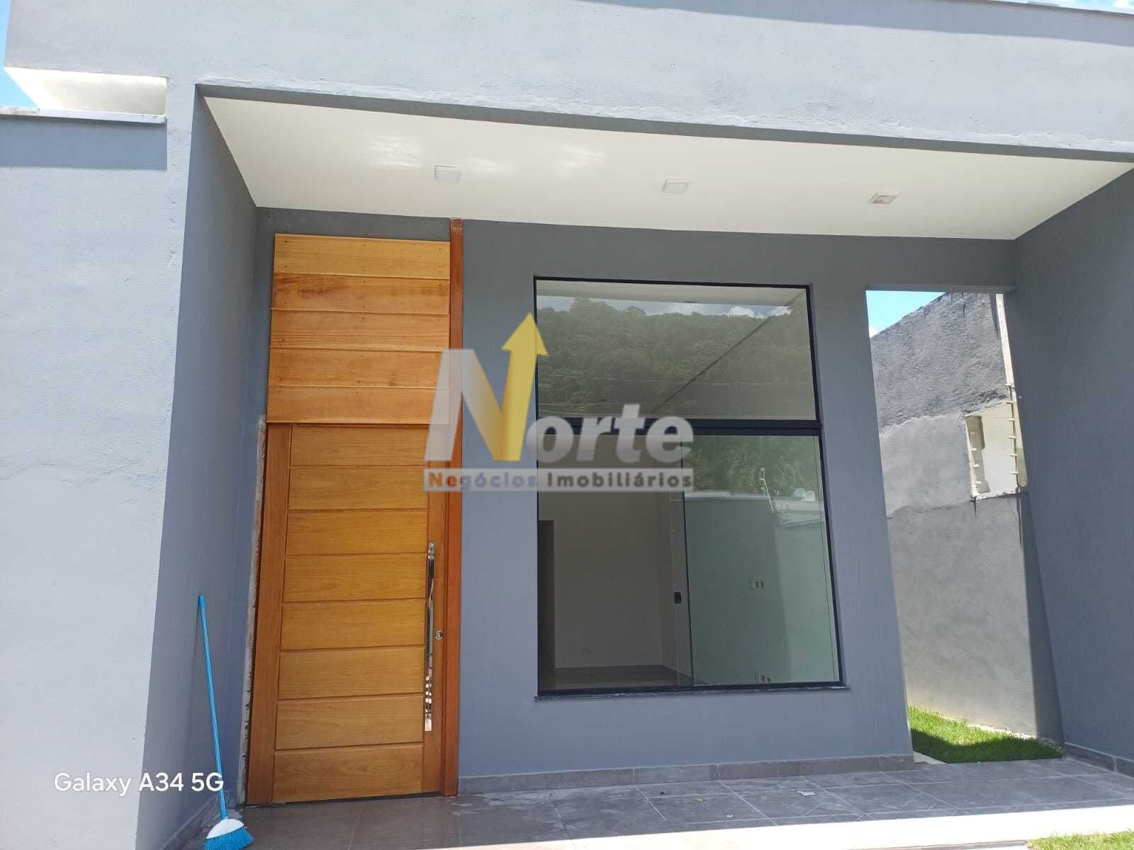 Casa à venda no bairro Massaguaçu - Caraguatatuba/SP