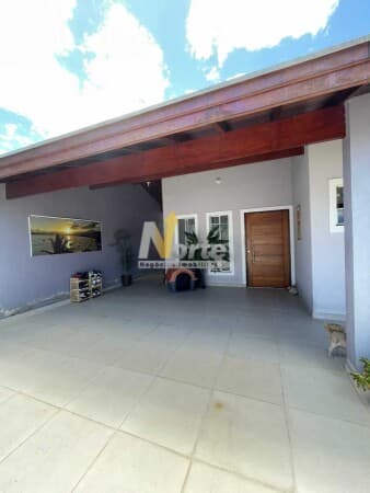 Casa em Caraguatatuba - Cidade Jardim