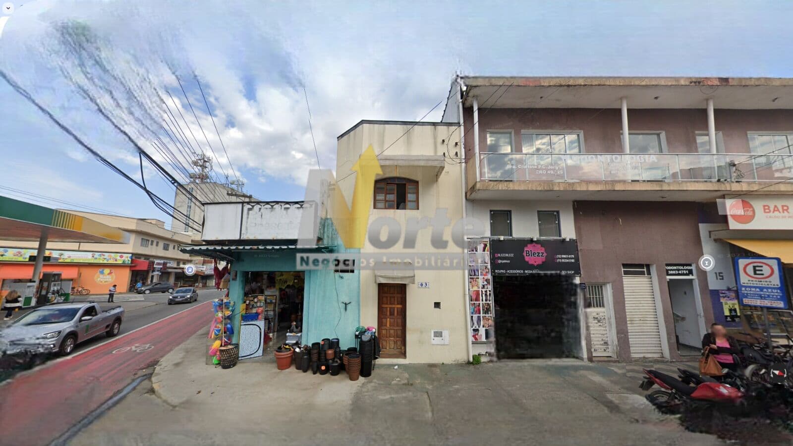 PONTO COMERCIAL E APARTAMENTO - CENTRO DE CARAGUATATUBA/SP
