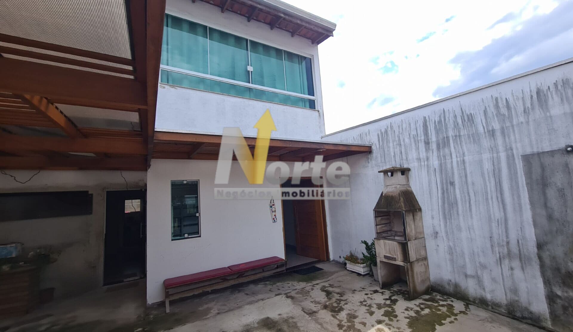 Sobrado em Caraguatatuba - Ipiranga