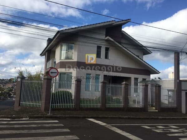 Sobrado alto padrão