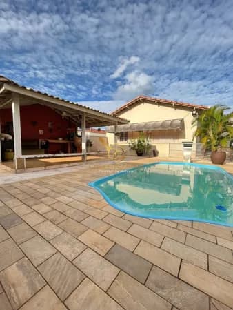 Casa em Mogi Mirim - Santa Cruz