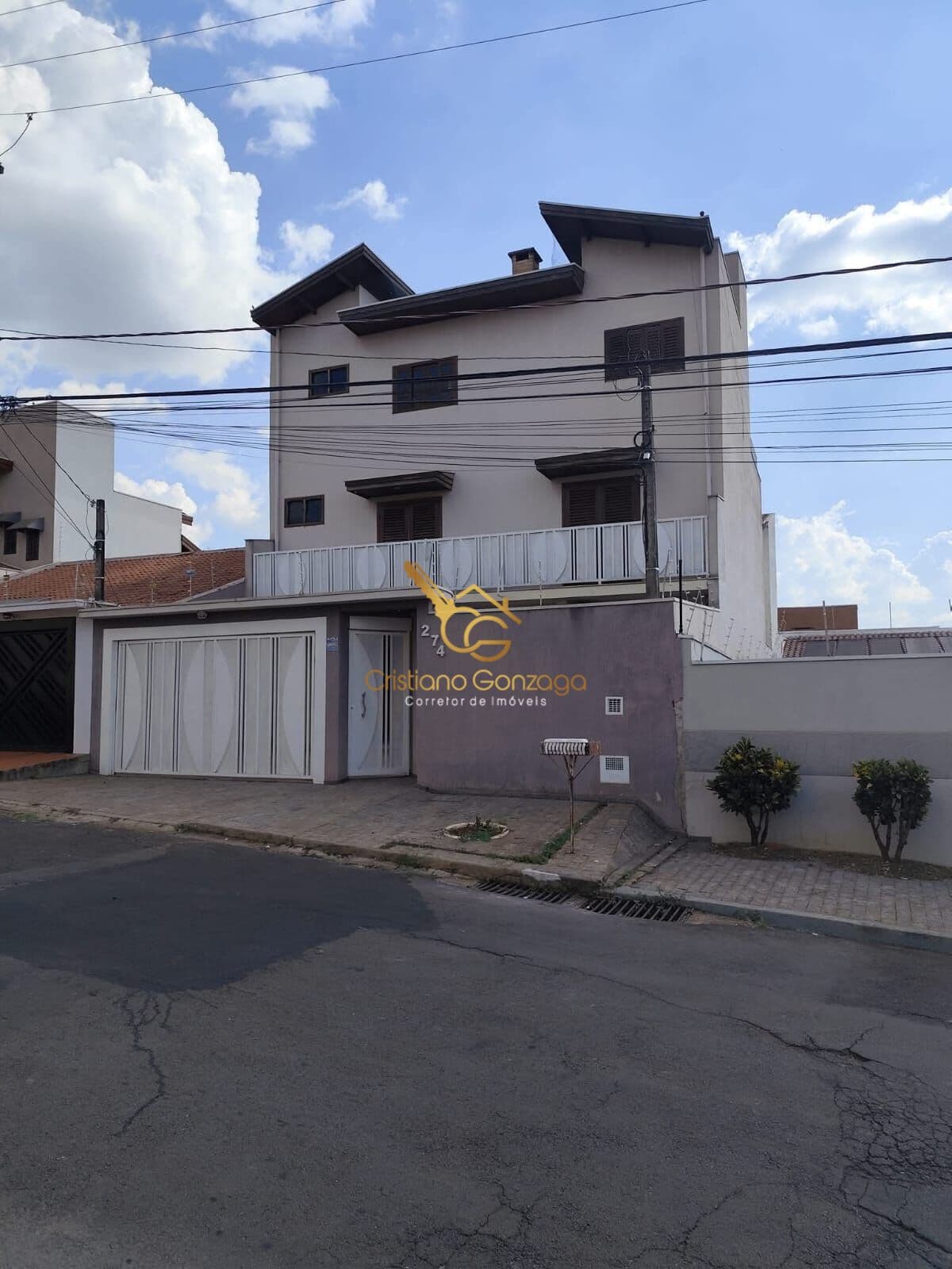Sobrado à venda no bairro Jardim Rosa Cruz - Mogi Guaçu/SP