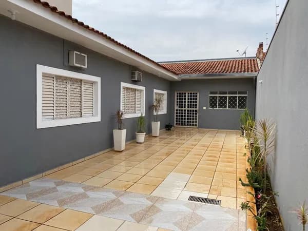 Casa no CIDADE NOVA + SALÃO