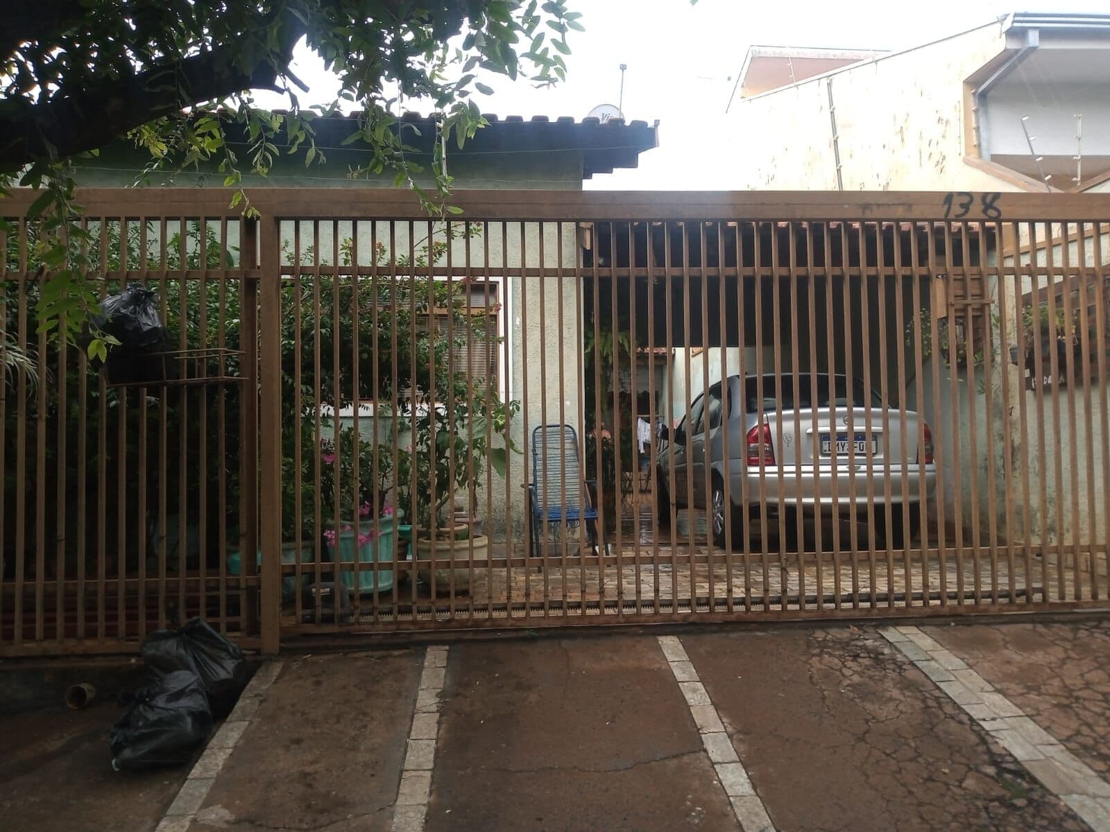 Casa no AROEIRA I