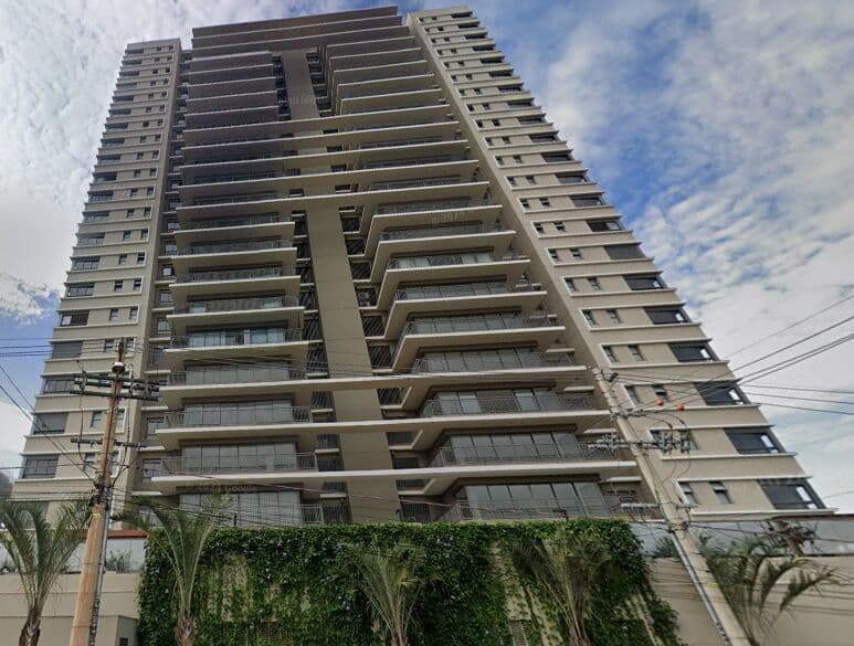Apto no HOLT PLACE - LUXUOSO