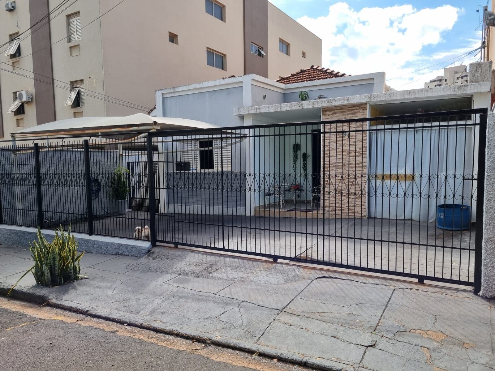 Casa na REDENTORA