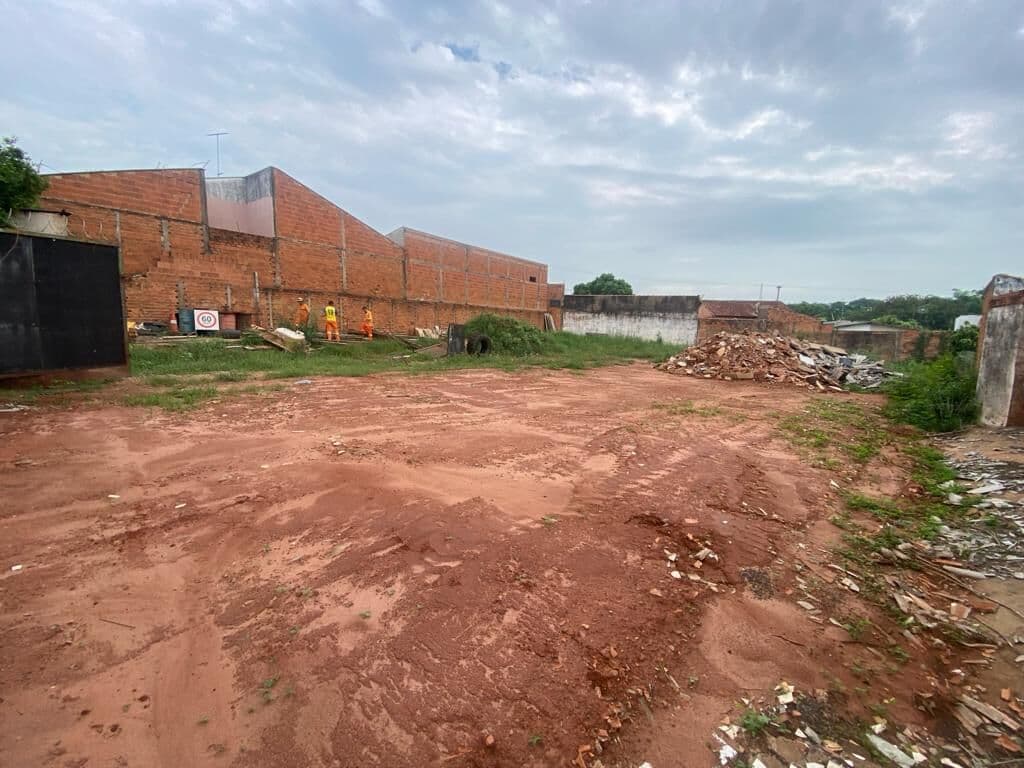 Terreno no BOSQUE DA FELICIDADE