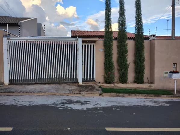 Casa no PARQUE DAS AMORAS II