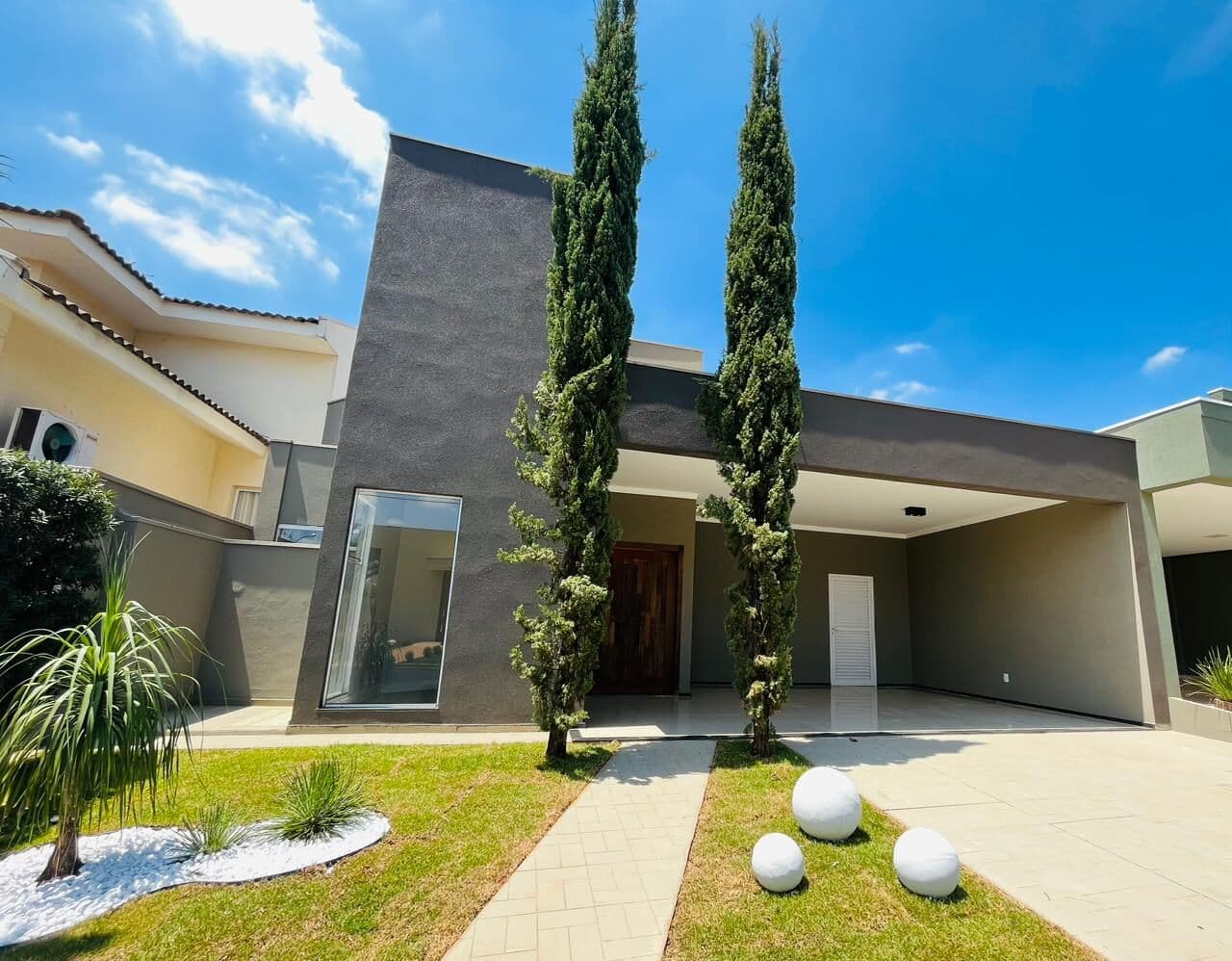 Casa no VILLAGE DAMHA I - REPAGINADA