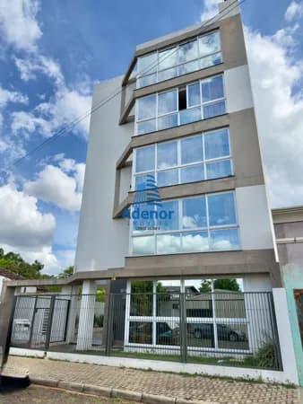 Apartamento de 02 dormitórios no bairro Centro