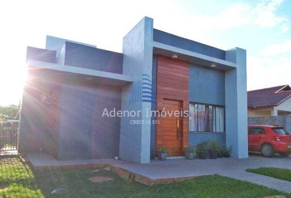 Casa nova no Bairro Bettim