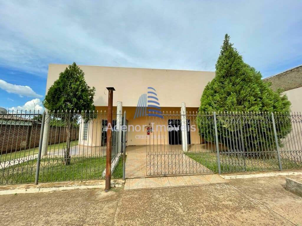 Sala comercial Térreo na Av. Julio Tróis