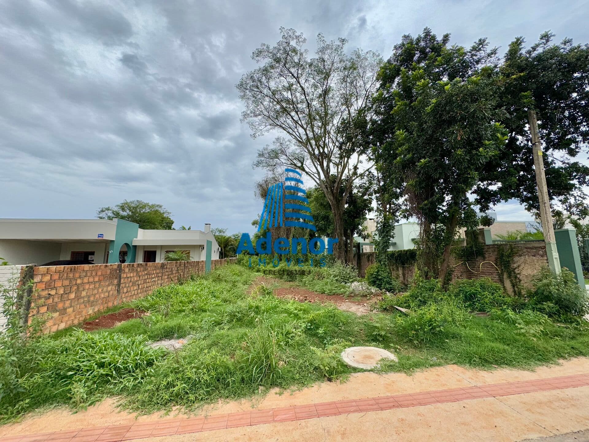Terreno no bairro Maria do Carmo