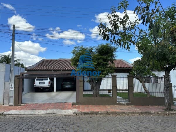 Casa no bairro Maria do Carmo