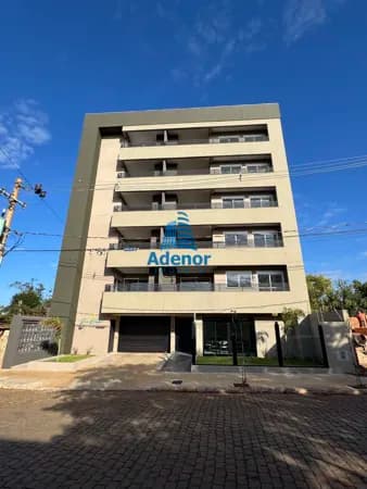 Apartamento com 04 dormitórios no bairro Centro