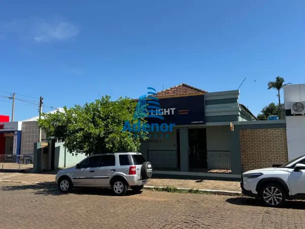 Residencial e comercial à venda