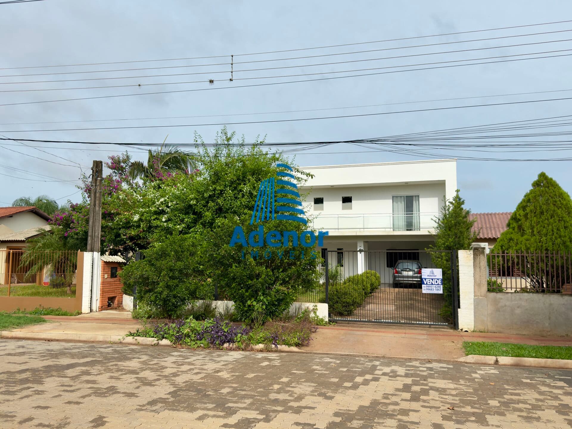 Casa com 4 dormitórios no bairro Maria do Carmo
