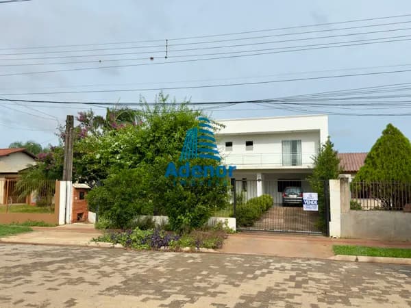 Casa com 4 dormitórios no bairro Maria do Carmo
