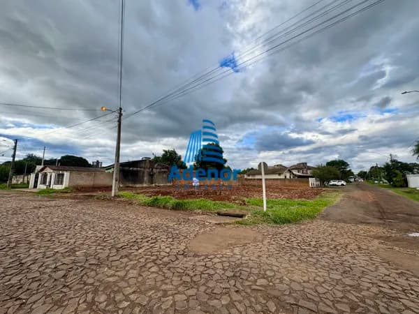 Terreno de esquina com 615.6m² no bairro Bettin, São Borja/RS