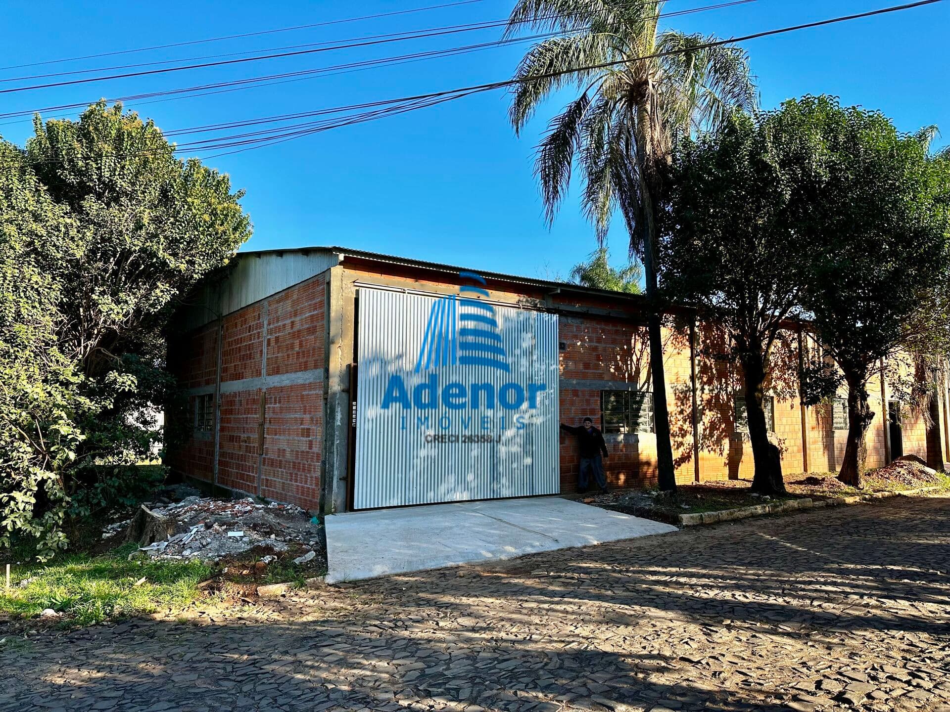 Galpão localizado a duas quadras do INSTITUTO FEDERAL FARROUPILHA
