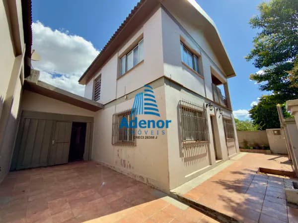 Casa em frente ao PARCÃO