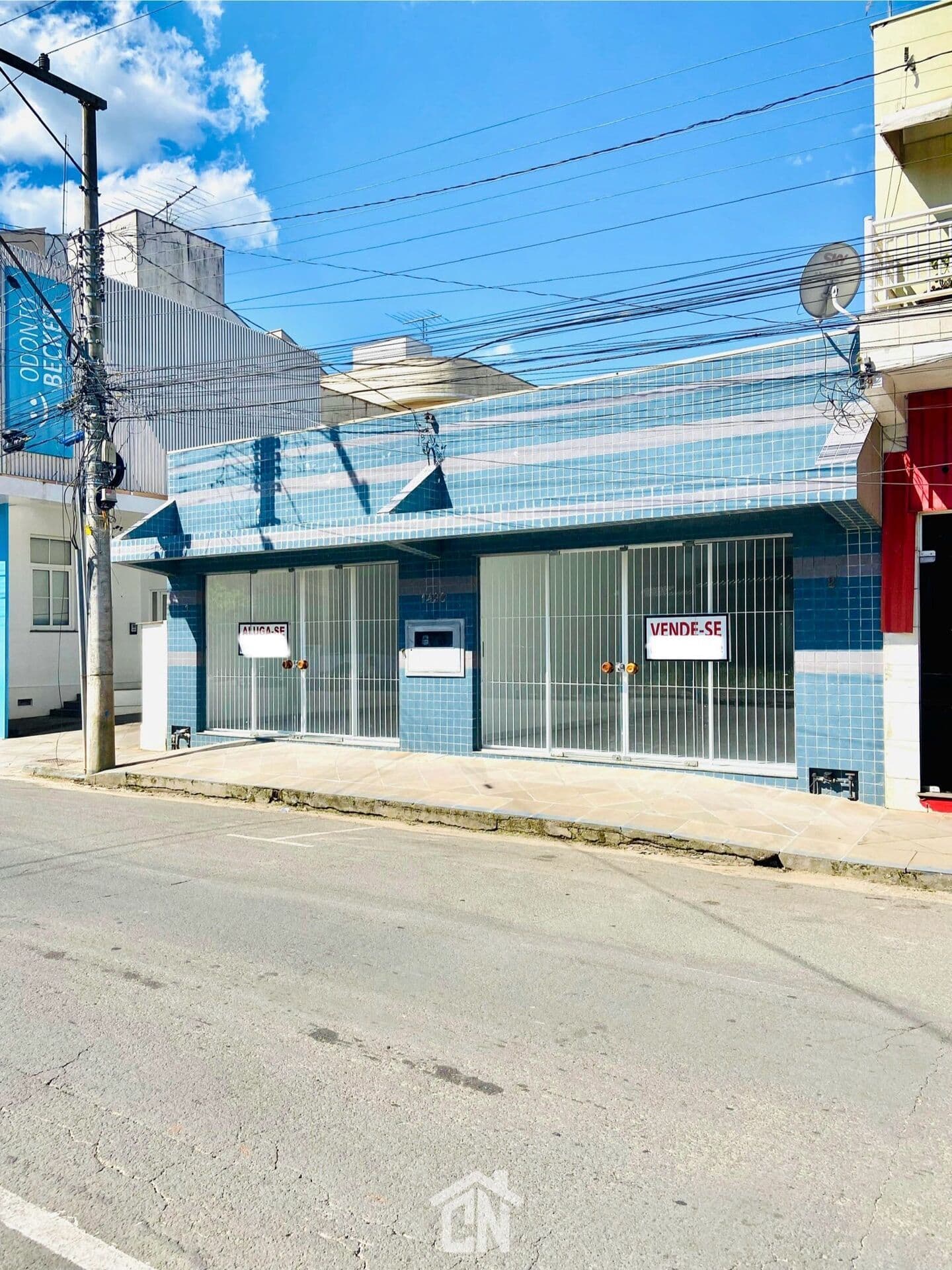 Sala/Conjunto em Montenegro - Centro