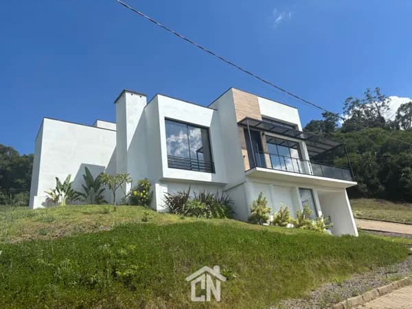 Casa de Alto Padrão no loteamento Bela Natureza
