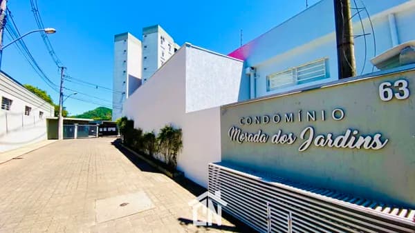 Apartamento no quinto andar do Condomínio Morada dos Jardins