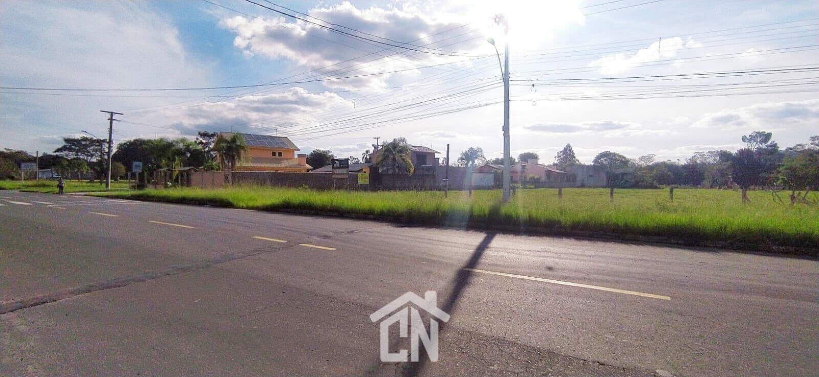 Área com ótima localização comercial/residencial