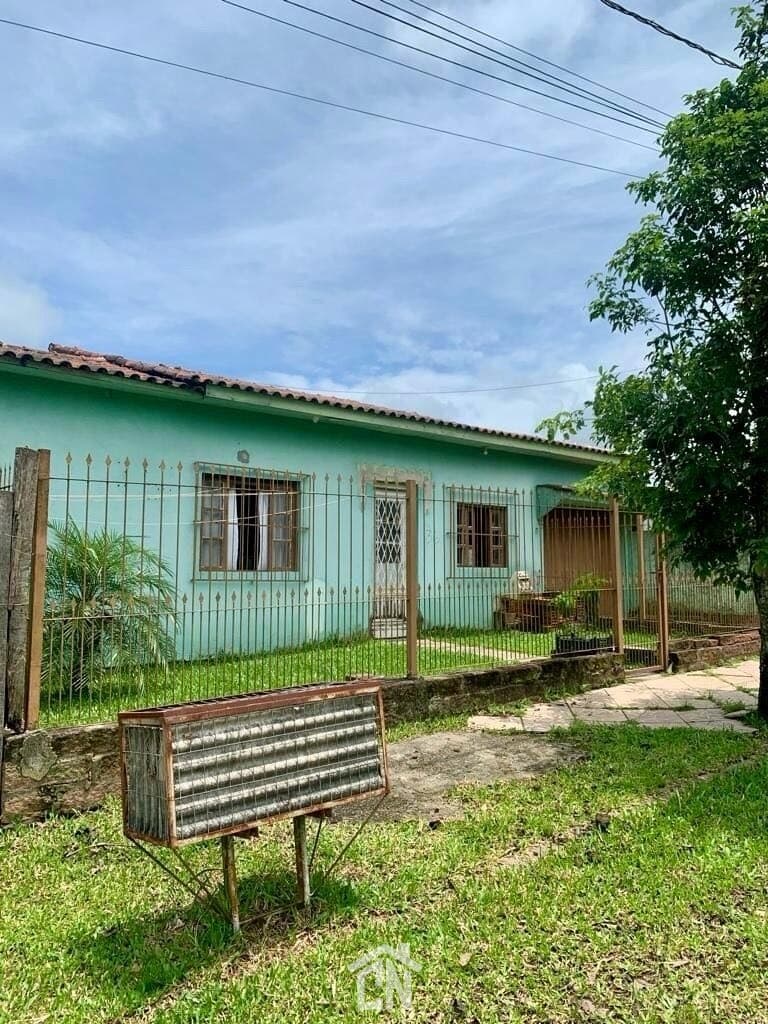 Casa á venda com grande terreno