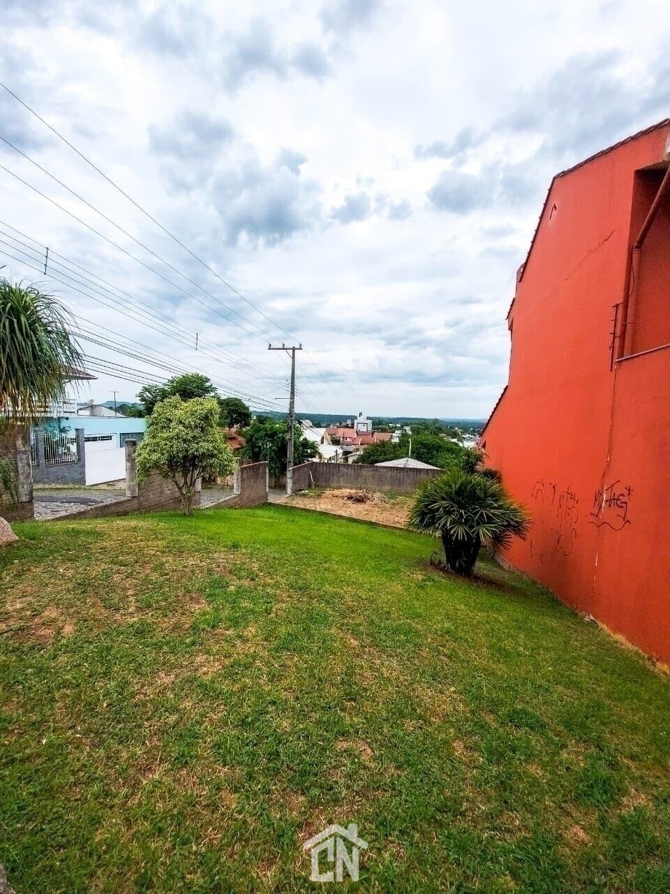TERRENO DE ESQUINA NO BAIRRO CENTENÁRIO