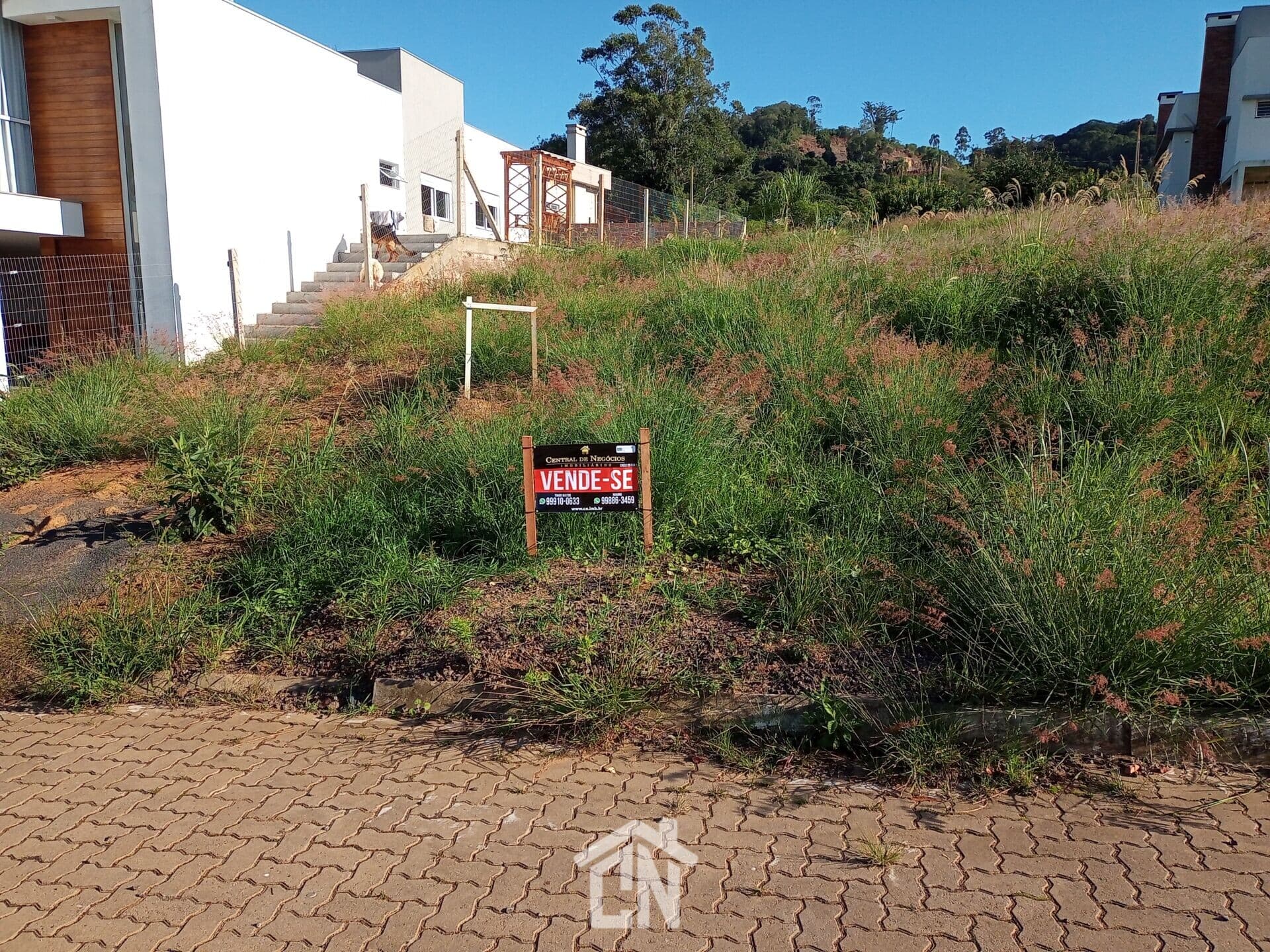 Terreno no Jardins de Pareci