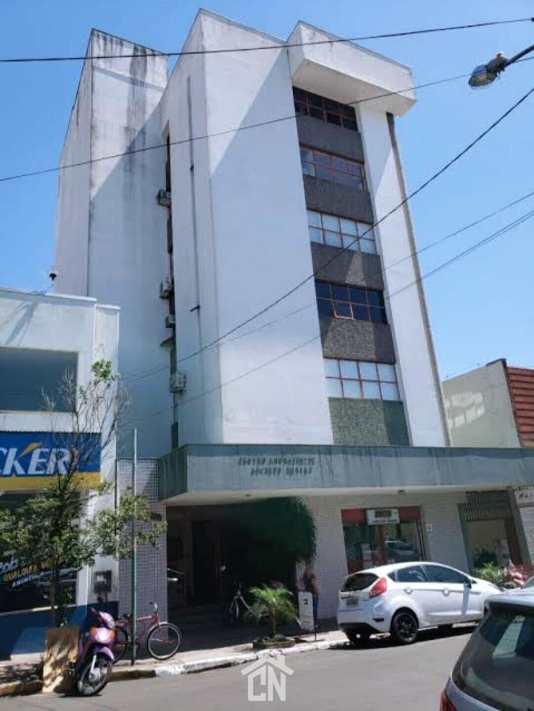 Sala Comercial na Rua Osvaldo Aranha