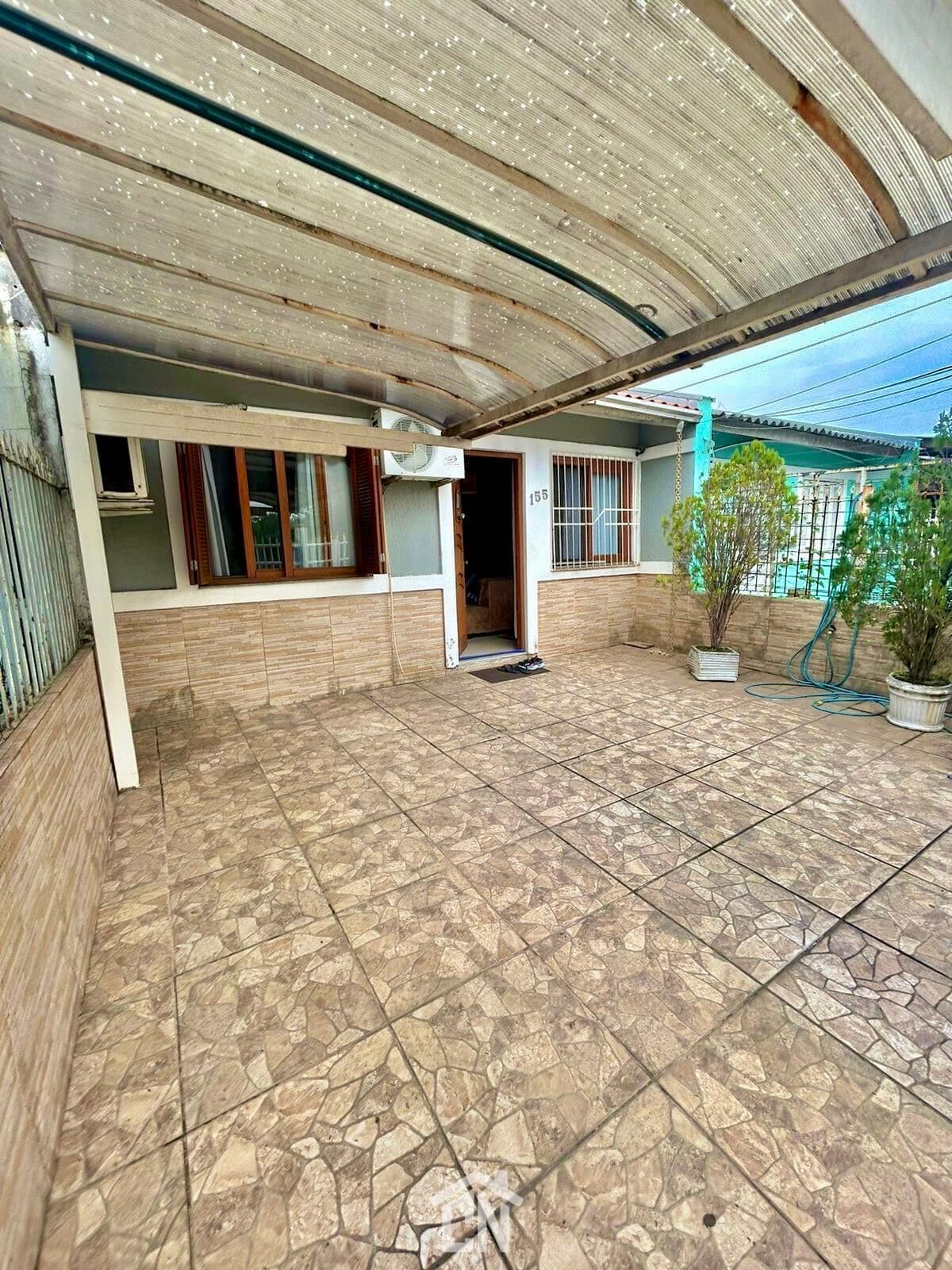 Casa de Alvenaria à venda em Canoas